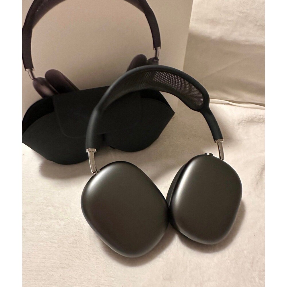 Apple AirPods Max Headphones Space Gray (Model A2096)